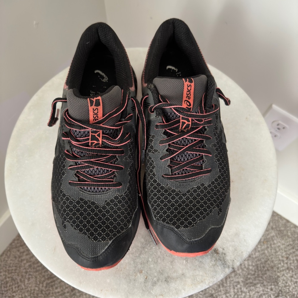 Women ASICS size 9.5